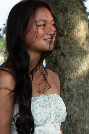 Tara Ludwig Spring Photos